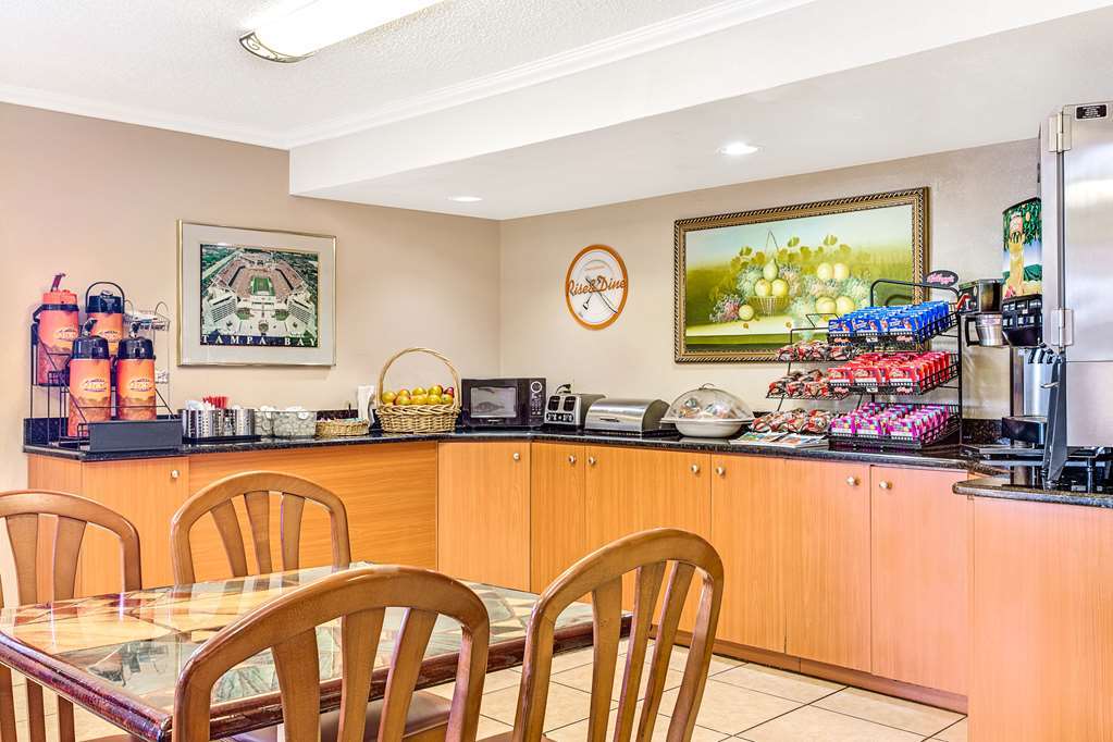 Ramada By Wyndham Murfreesboro Interior photo